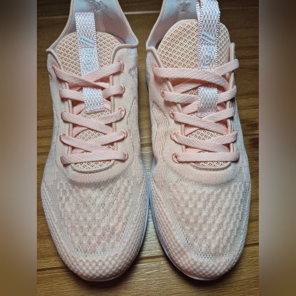 Propet Women's TravelBound Spright Sneakers- Size 8 - Picture 5 of 7